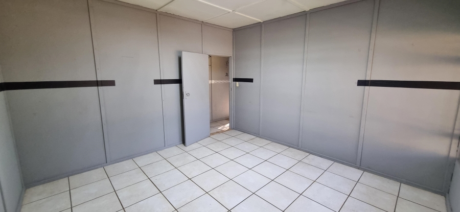 7 Bedroom Property for Sale in Zoutpansdrift A H North West